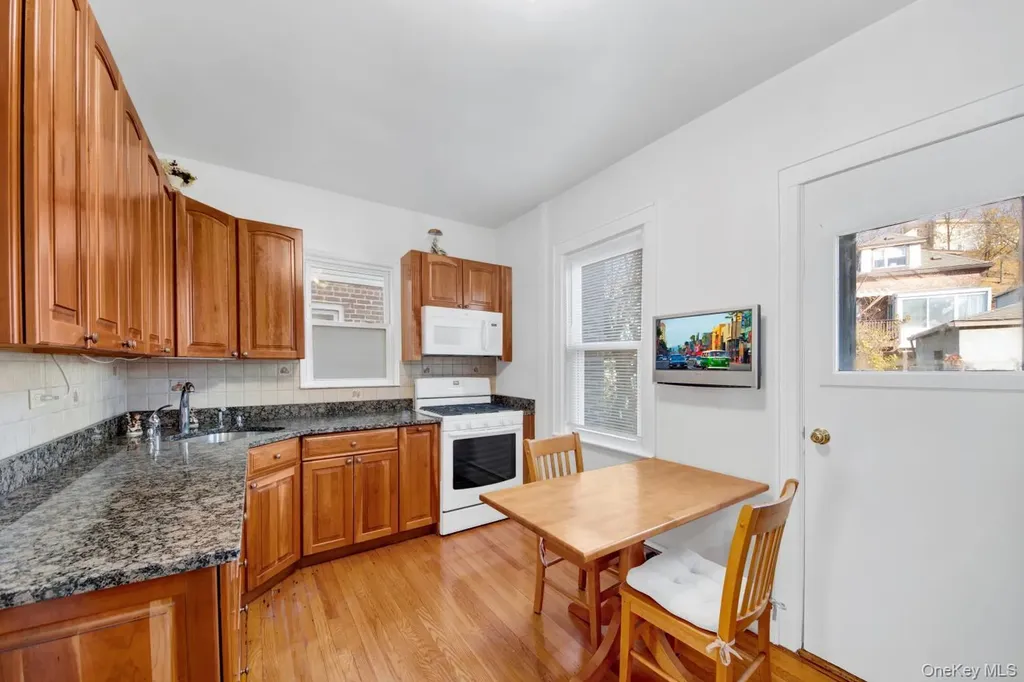 34 King Avenue Yonkers NY 10704