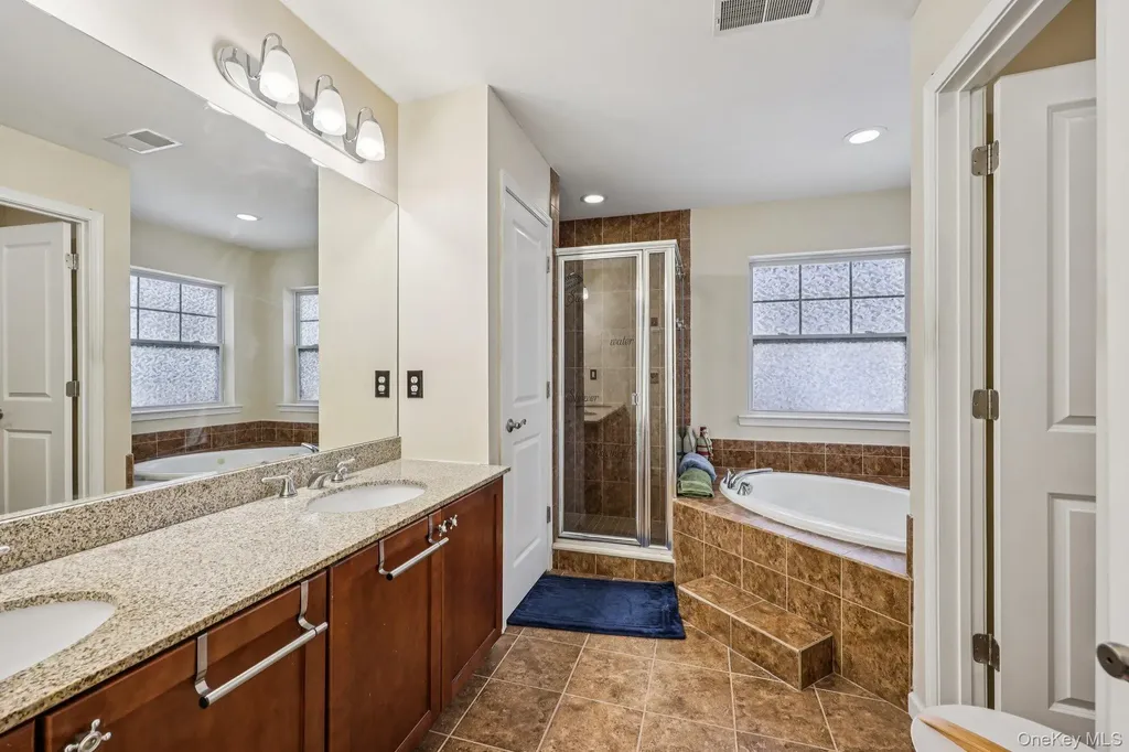 22 Rosecrest Court Middletown NY 10940