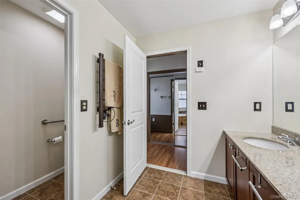 22 Rosecrest Court Middletown NY 10940
