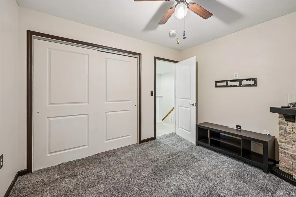 22 Rosecrest Court Middletown NY 10940