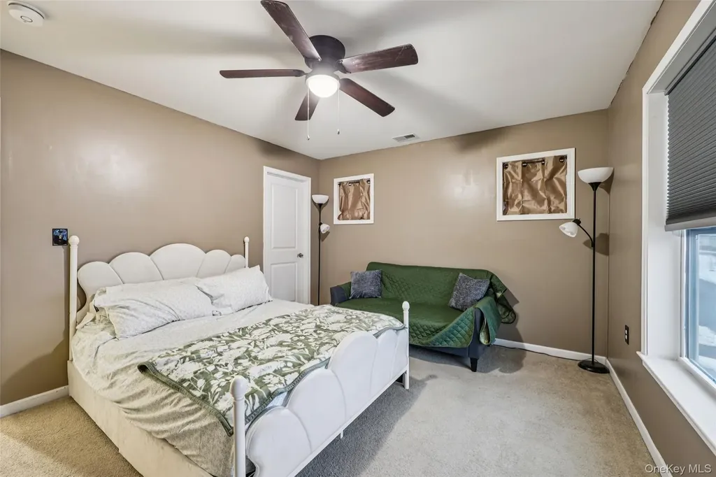22 Rosecrest Court Middletown NY 10940
