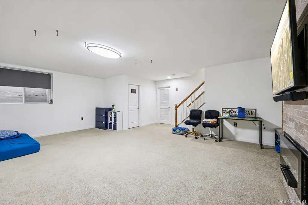 22 Rosecrest Court Middletown NY 10940