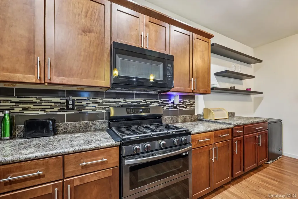 22 Rosecrest Court Middletown NY 10940