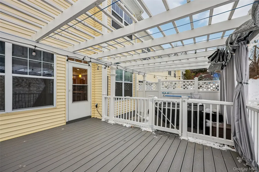 22 Rosecrest Court Middletown NY 10940