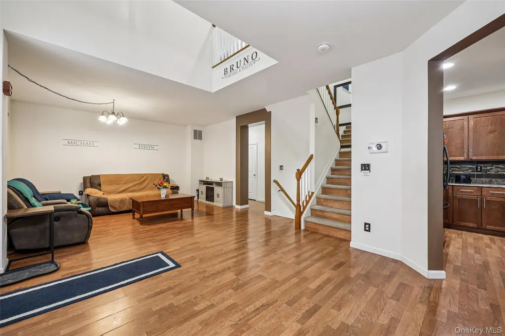 22 Rosecrest Court Middletown NY 10940