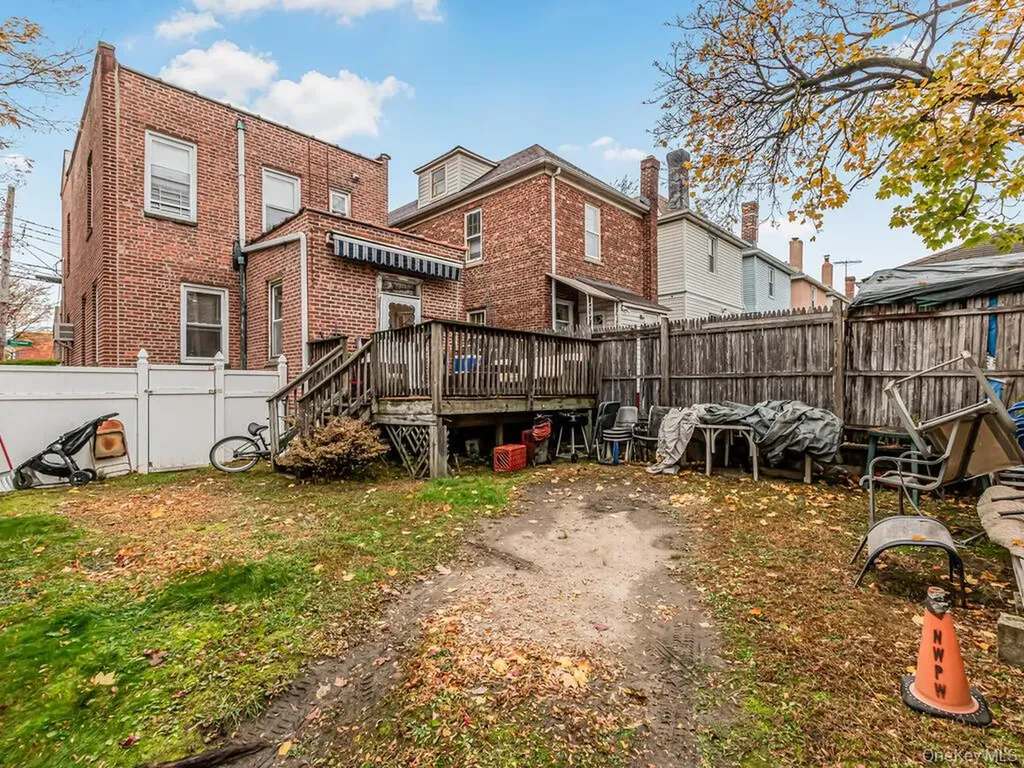 1352 Hollywood Avenue Bronx NY 10461