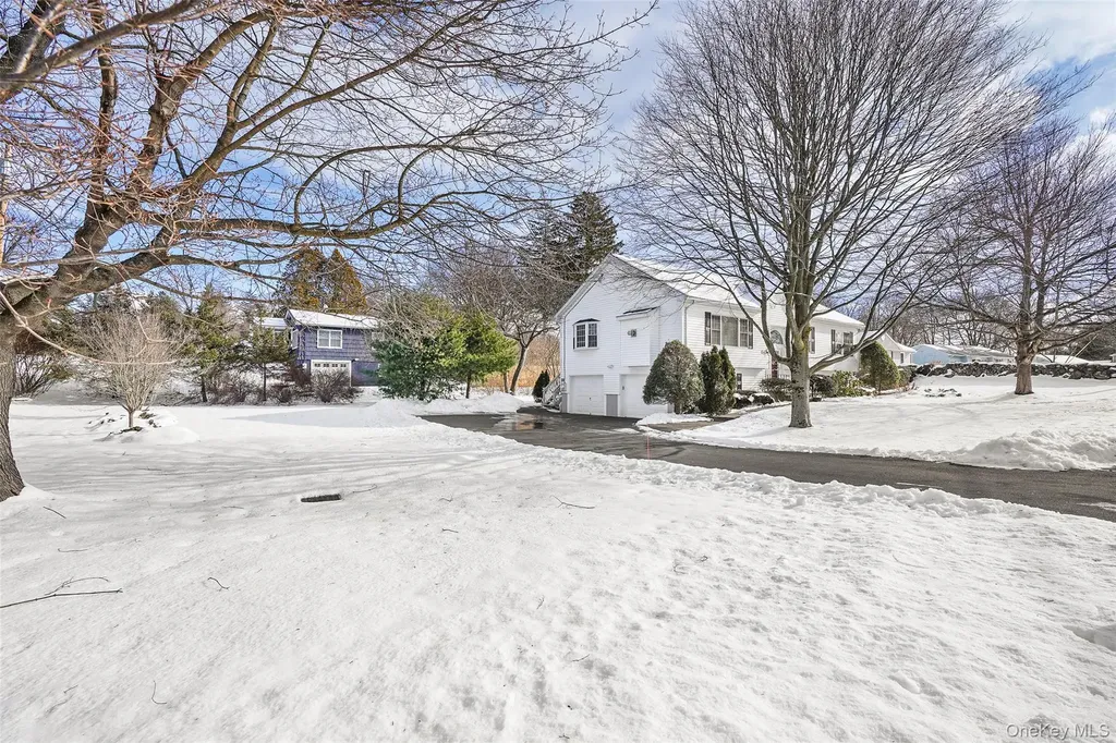 66 Fairway Drive Pawling NY 12564