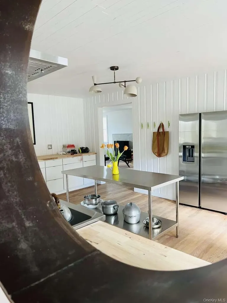 35 Mott Lane Brookhaven NY 11719