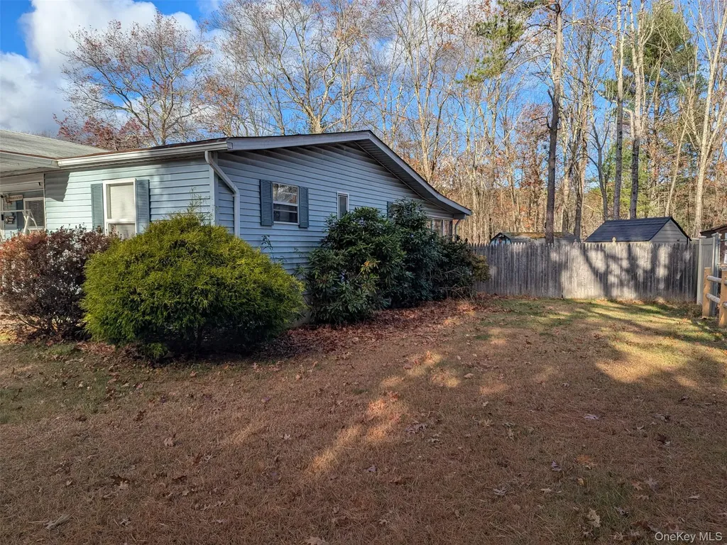 27 Delaware Drive Sparrowbush NY 12780