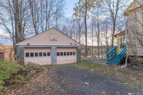 156 Hunter Street Kingston NY 12401