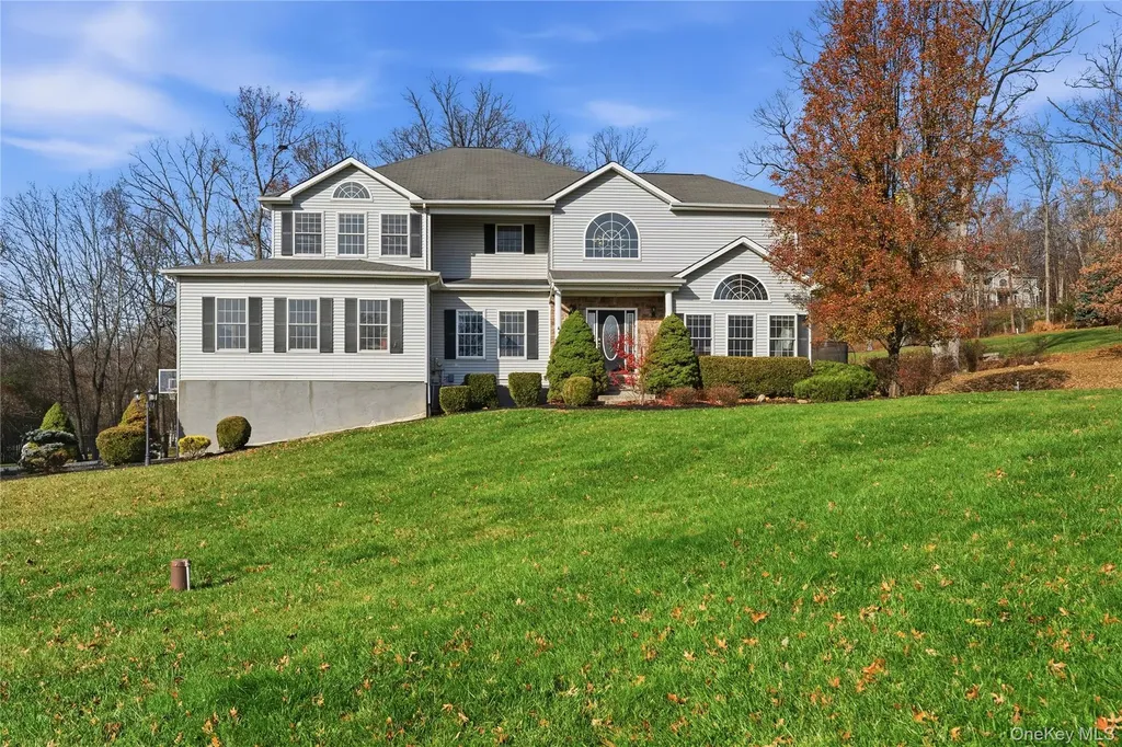 3 Clemence Drive New Windsor NY 12553
