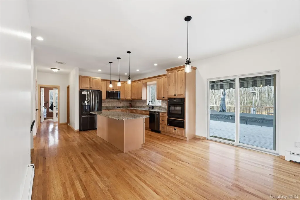 3 Clemence Drive New Windsor NY 12553