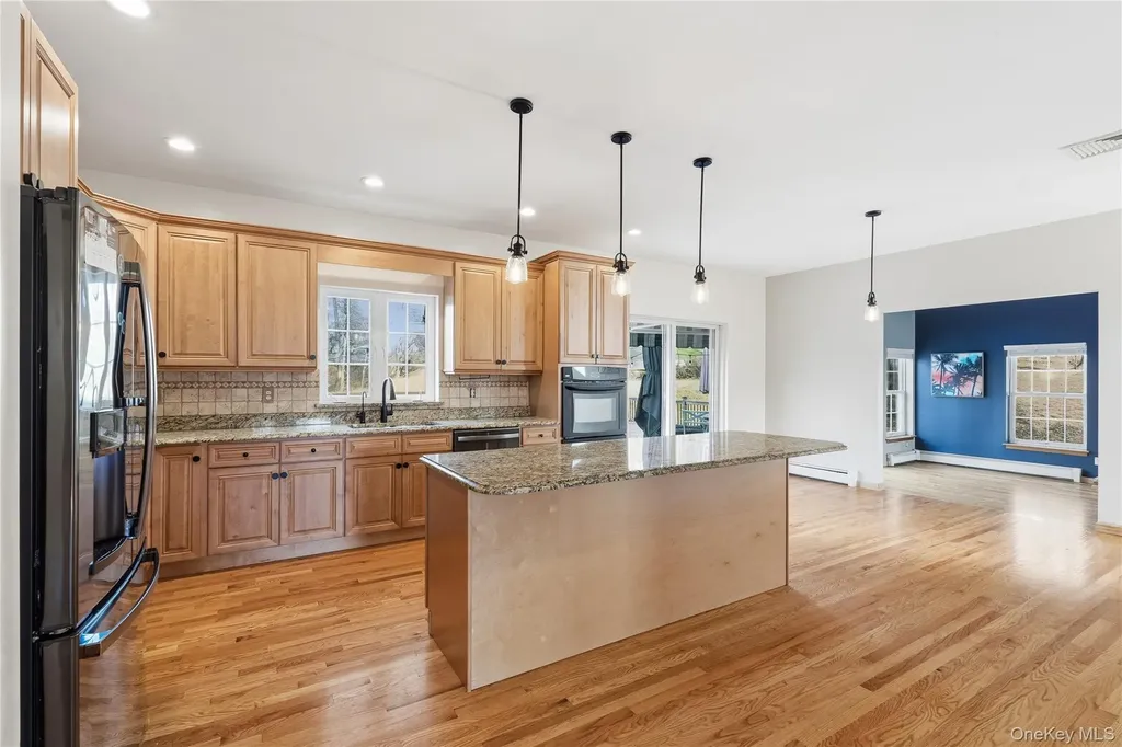 3 Clemence Drive New Windsor NY 12553