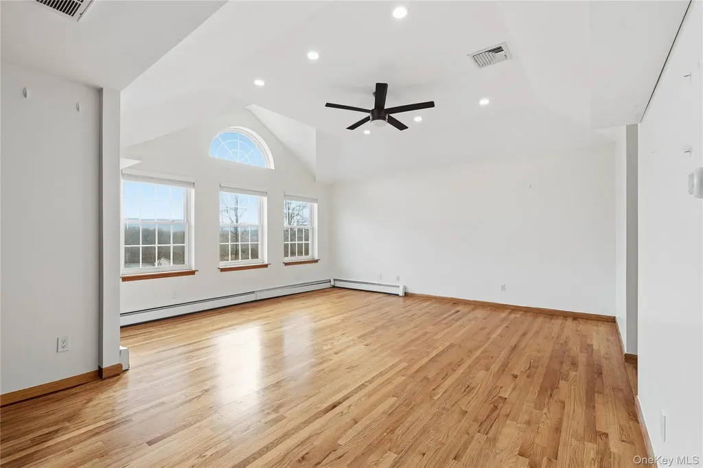 3 Clemence Drive New Windsor NY 12553