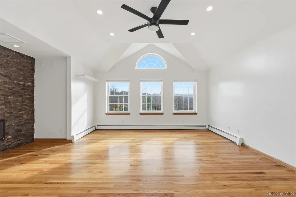 3 Clemence Drive New Windsor NY 12553