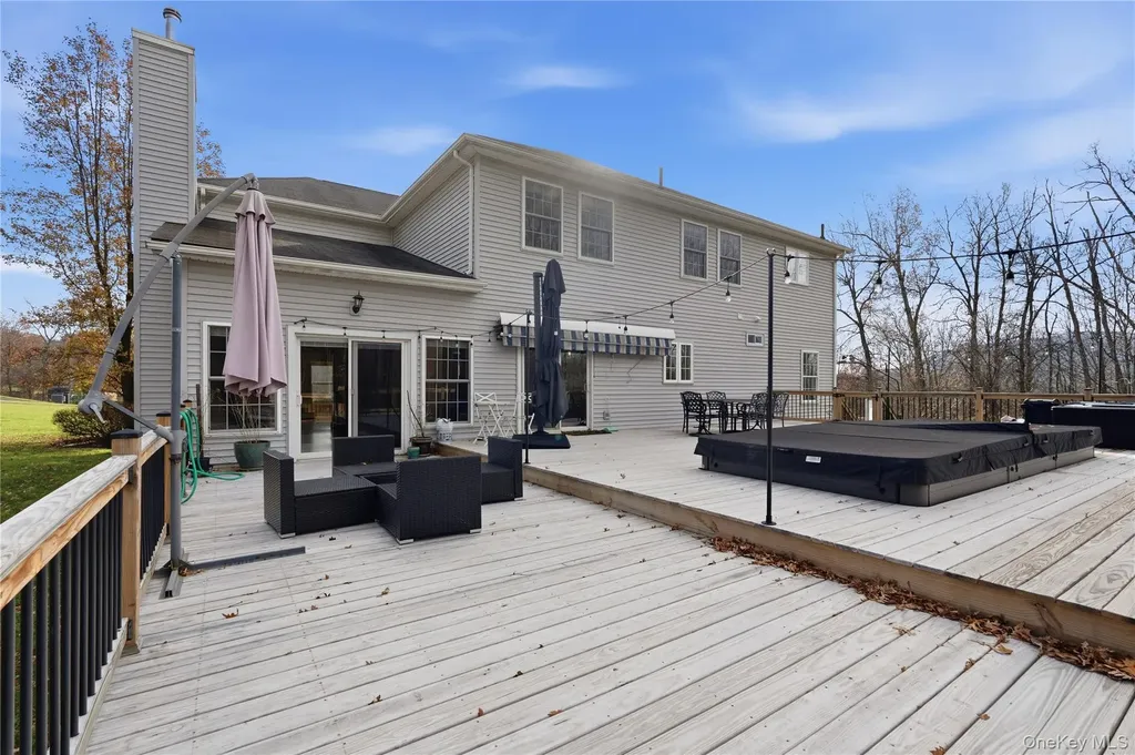 3 Clemence Drive New Windsor NY 12553