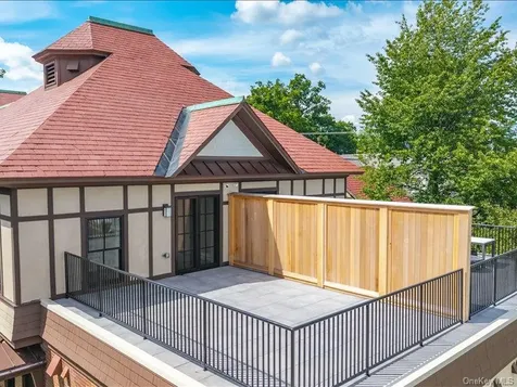 122 Regent Street Call Listing Agent NY 12866