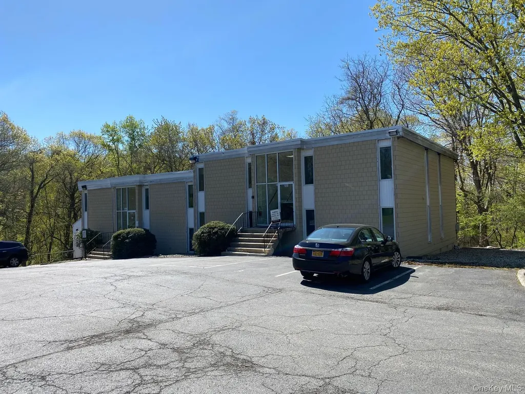 251 Mountainview Avenue Nyack NY 10960