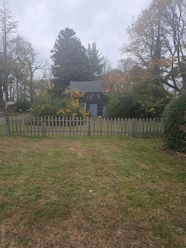 45 Arnold Avenue West Babylon NY 11704