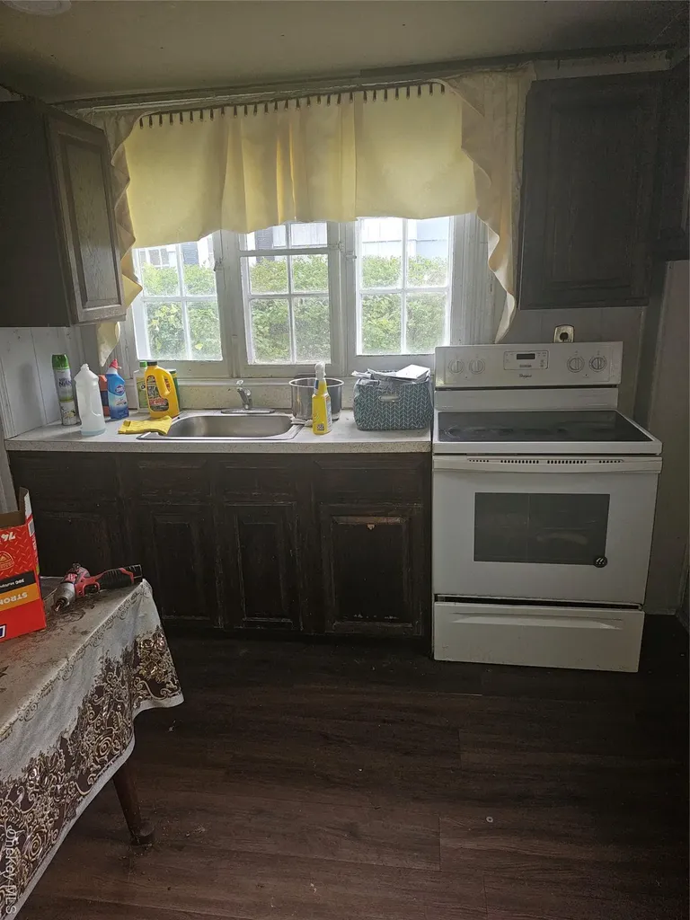 45 Arnold Avenue West Babylon NY 11704