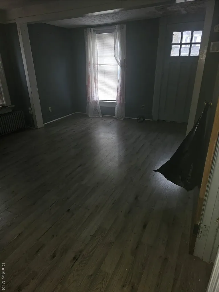 45 Arnold Avenue West Babylon NY 11704