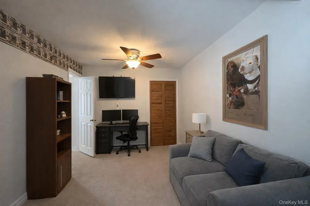 40 Alton Road Babylon NY 11702