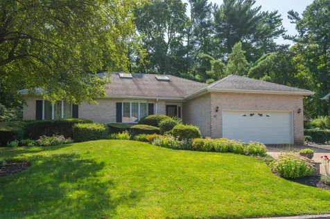 14 Oak Point Drive S Bayville NY 11709
