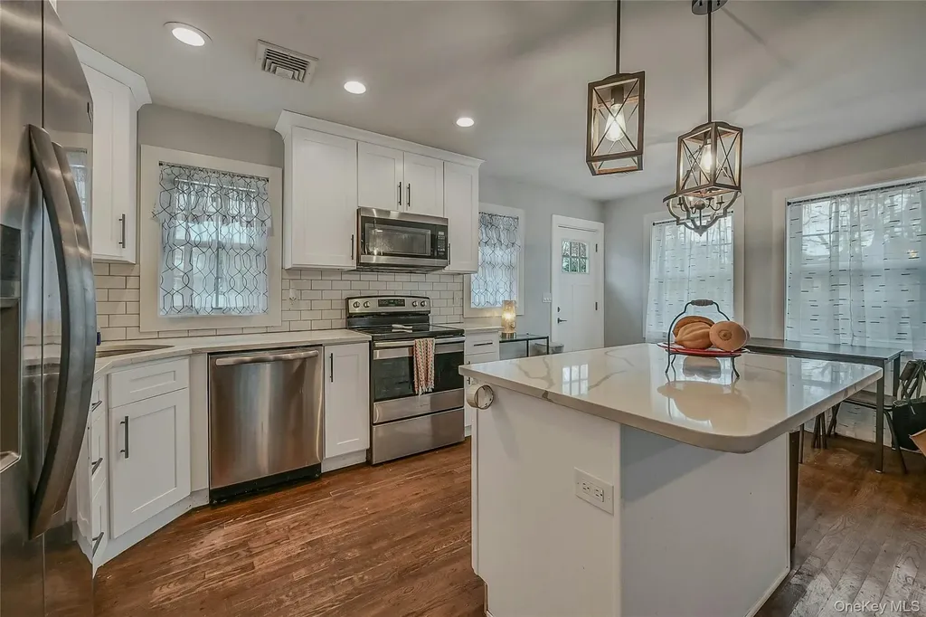 458 Lockwood Drive Shirley NY 11967