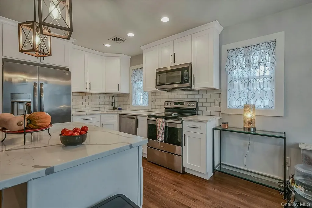 458 Lockwood Drive Shirley NY 11967
