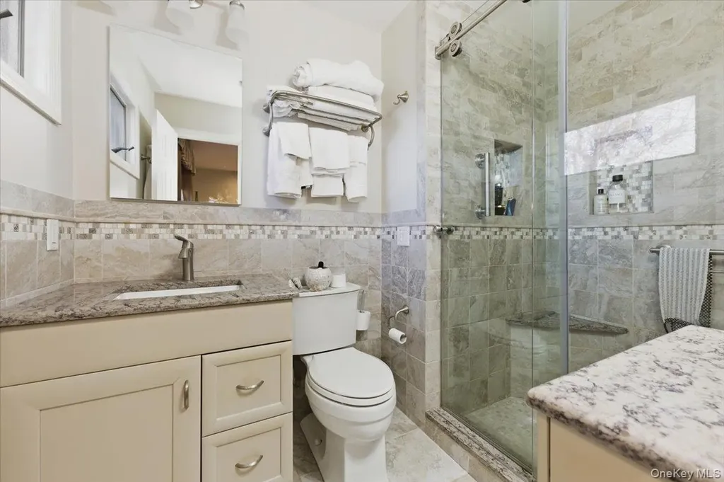 31 Regent Drive Lido Beach NY 11561