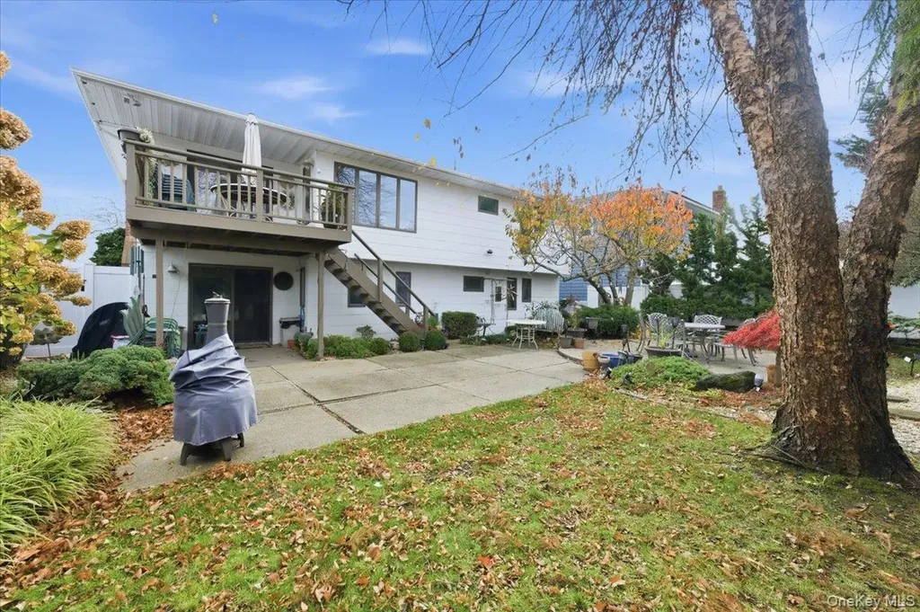 31 Regent Drive Lido Beach NY 11561