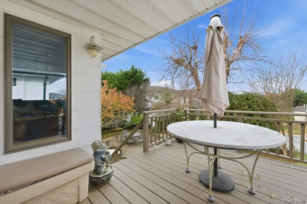 31 Regent Drive Lido Beach NY 11561
