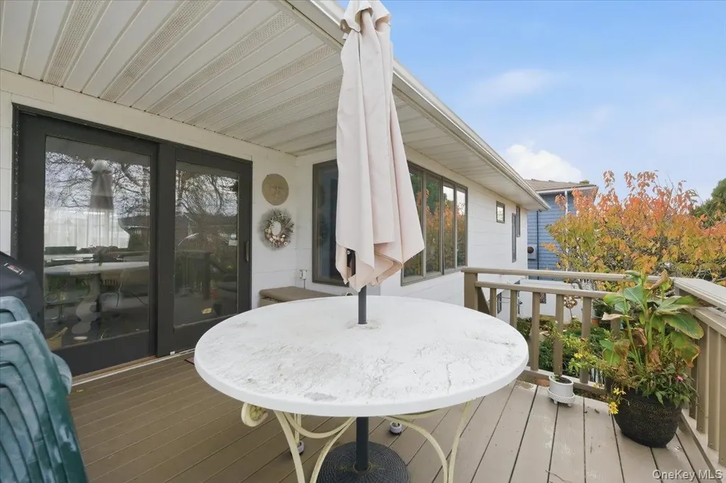 31 Regent Drive Lido Beach NY 11561