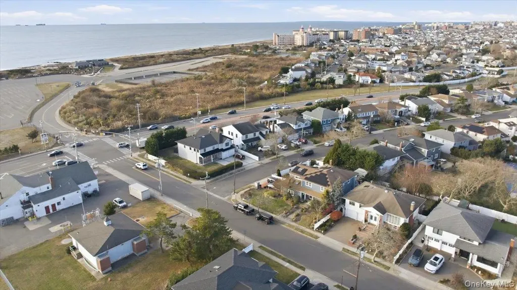31 Regent Drive Lido Beach NY 11561
