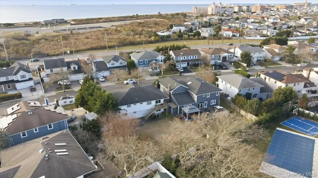 31 Regent Drive Lido Beach NY 11561