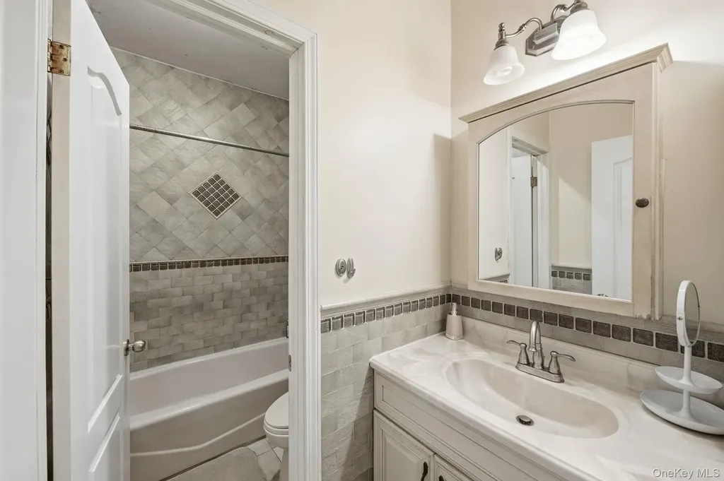 1258 41st Street Brooklyn NY 11218
