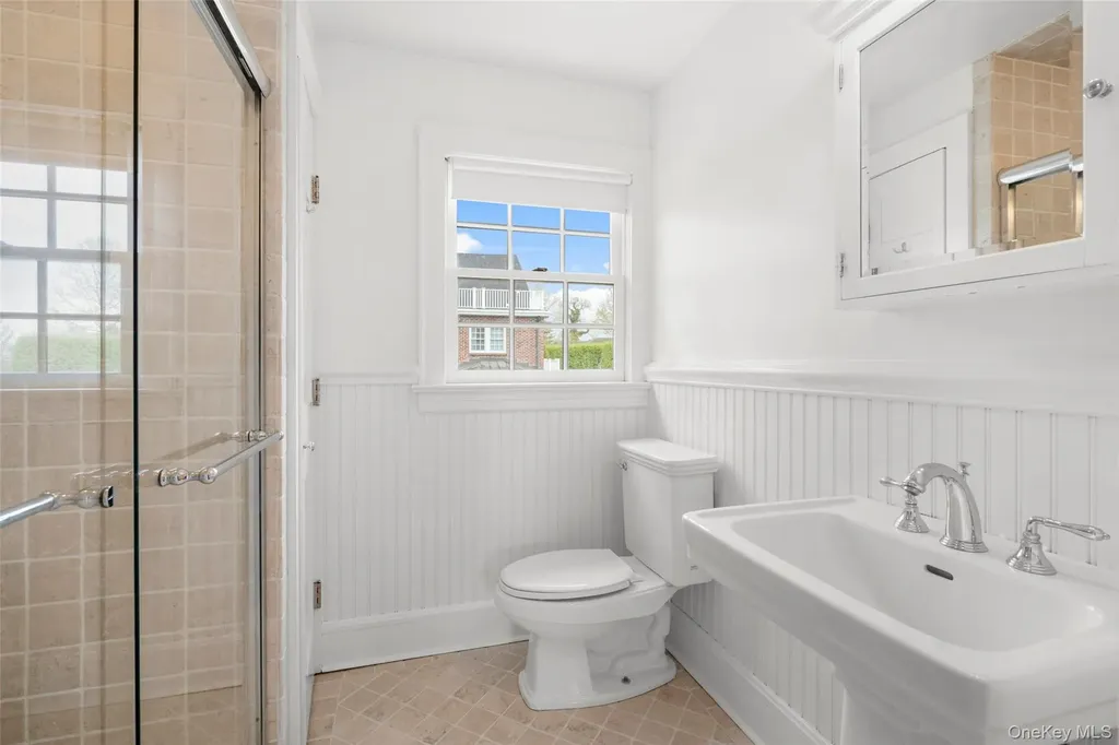 27 Oak Avenue Larchmont NY 10538