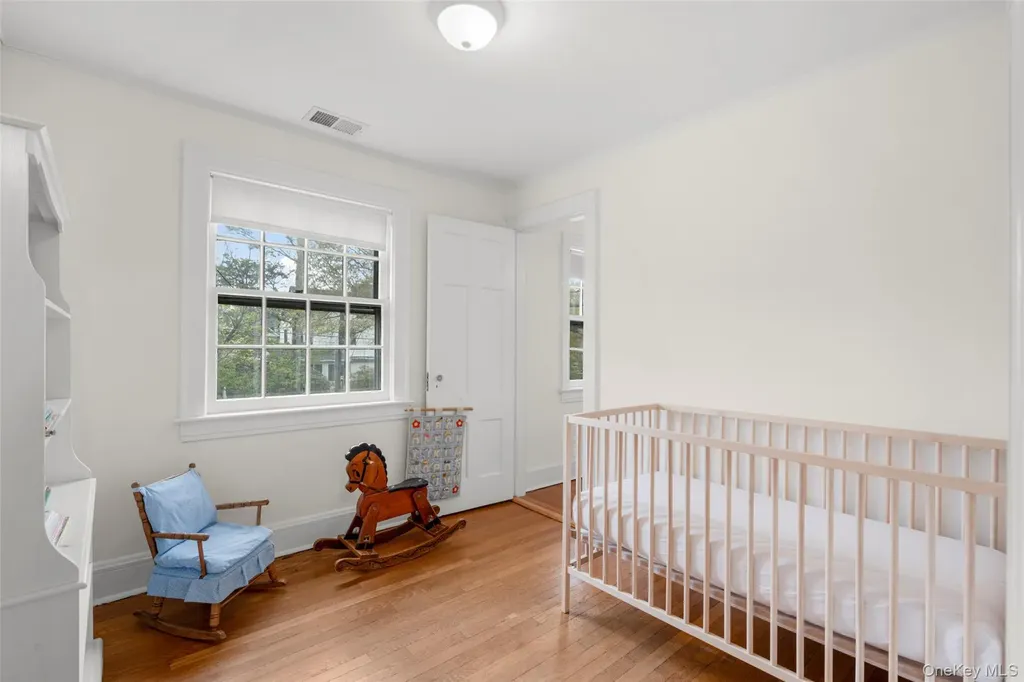27 Oak Avenue Larchmont NY 10538