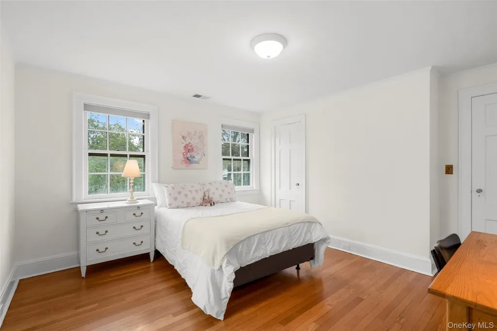27 Oak Avenue Larchmont NY 10538