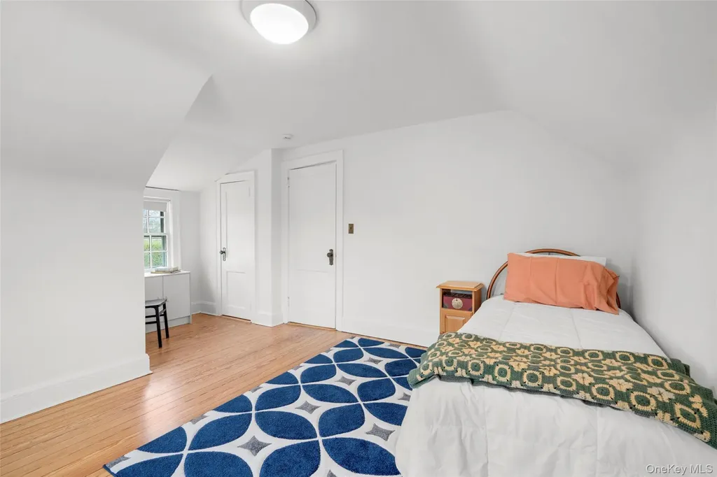 27 Oak Avenue Larchmont NY 10538