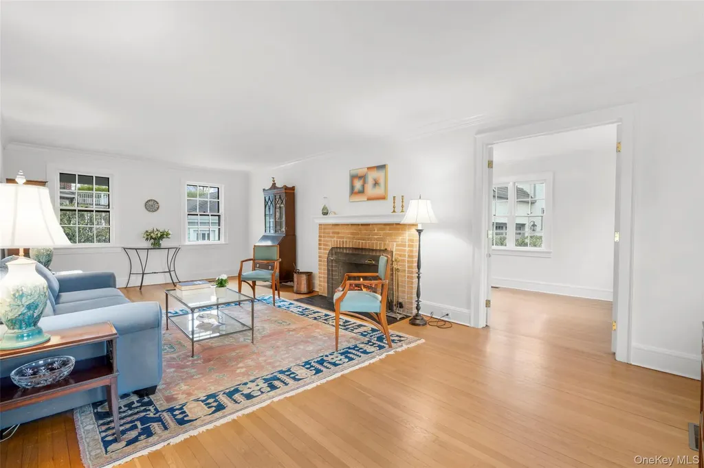 27 Oak Avenue Larchmont NY 10538