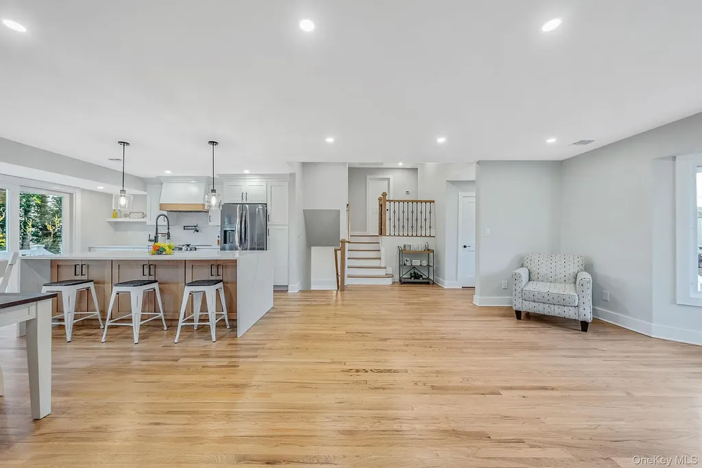 64 Hedgerow Lane Jericho NY 11753