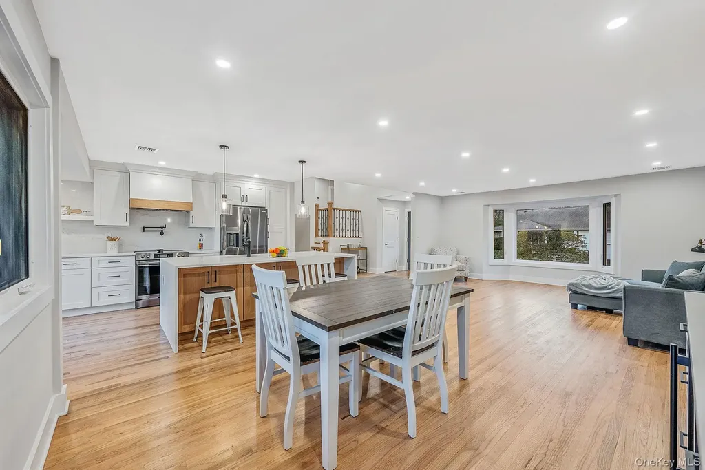 64 Hedgerow Lane Jericho NY 11753