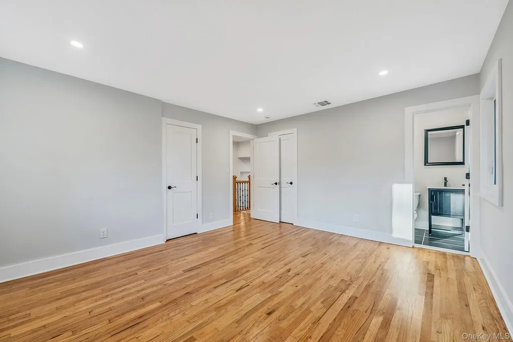 64 Hedgerow Lane Jericho NY 11753