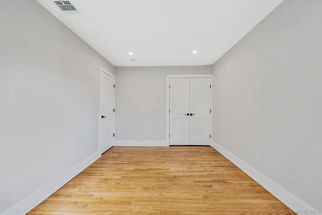 64 Hedgerow Lane Jericho NY 11753