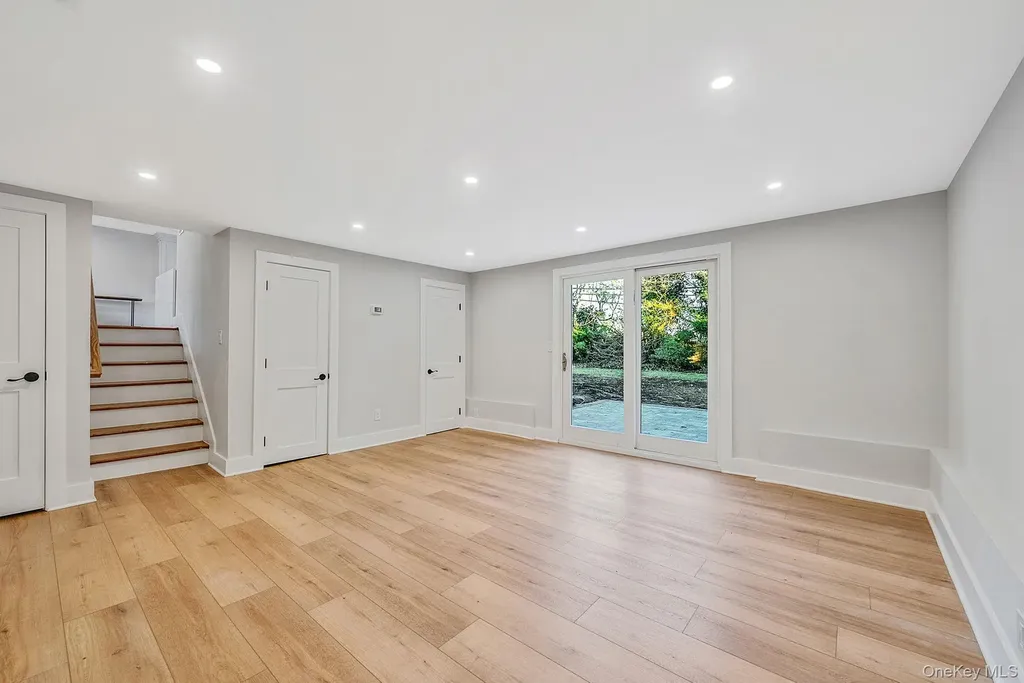 64 Hedgerow Lane Jericho NY 11753