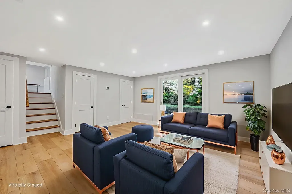 64 Hedgerow Lane Jericho NY 11753