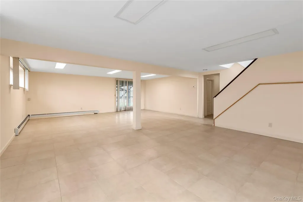 681 Flanders Drive North Woodmere NY 11581