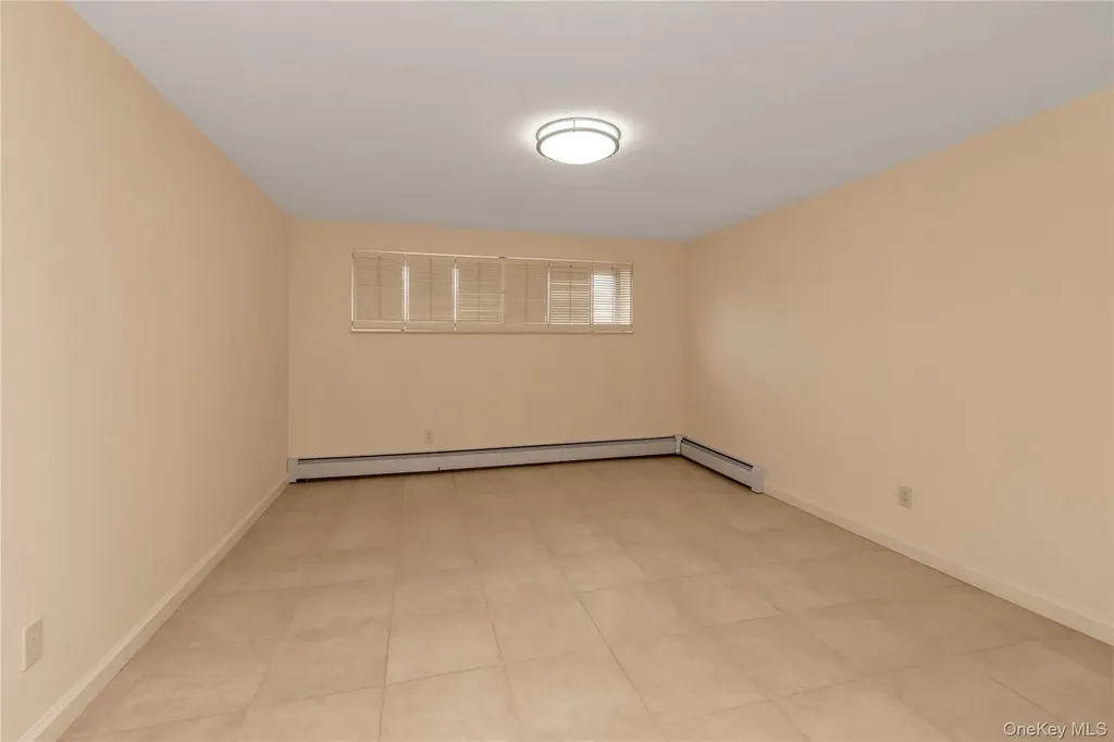 681 Flanders Drive North Woodmere NY 11581