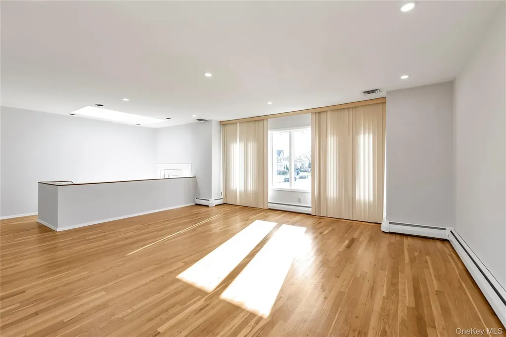 681 Flanders Drive North Woodmere NY 11581